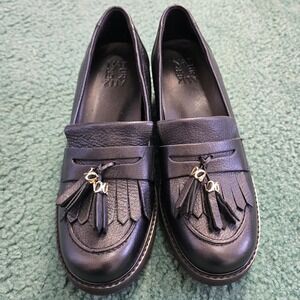 Naturalizer Womens 9M Desmond Black Leather Kiltie Tassel Lug Sole Loafers NWOT